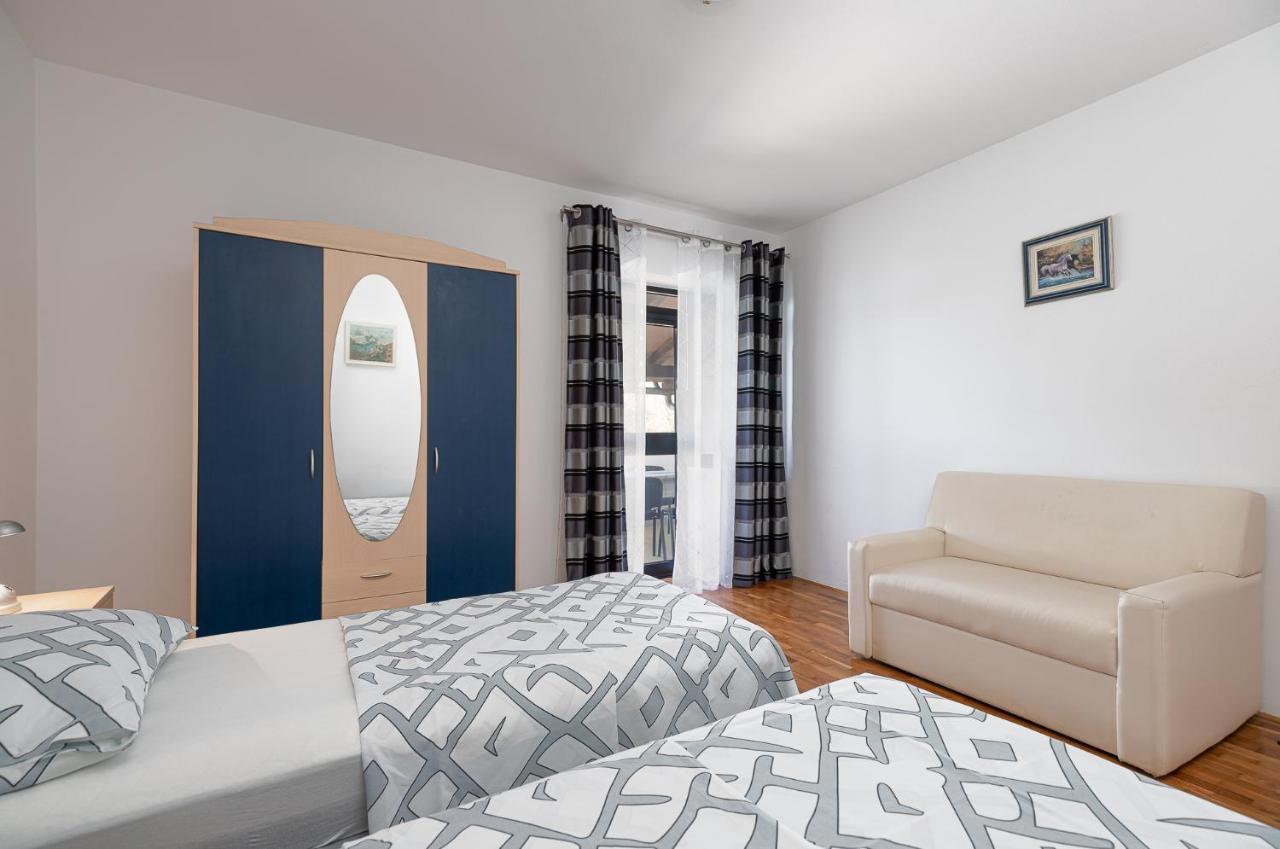 Apartamento Dvi Ulike Labinci Exterior foto