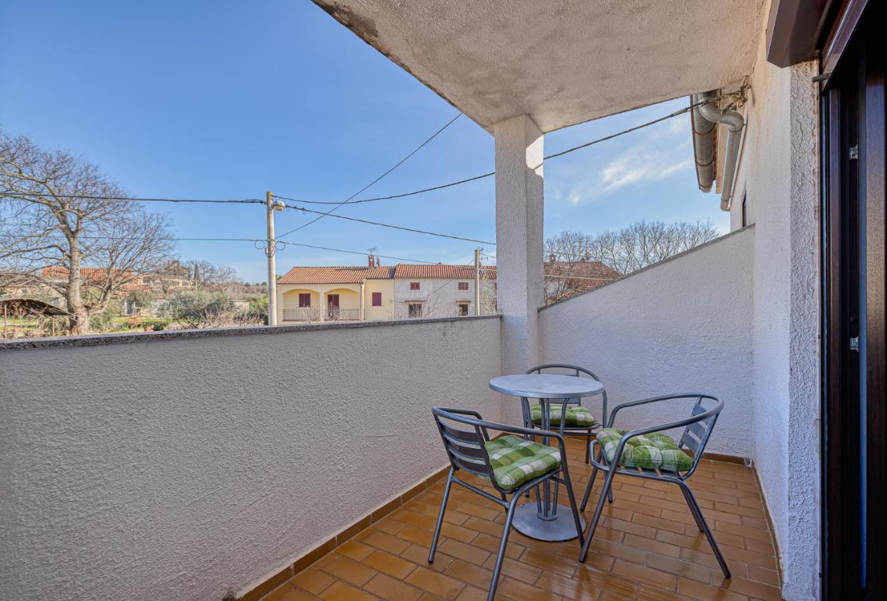 Apartamento Dvi Ulike Labinci Exterior foto