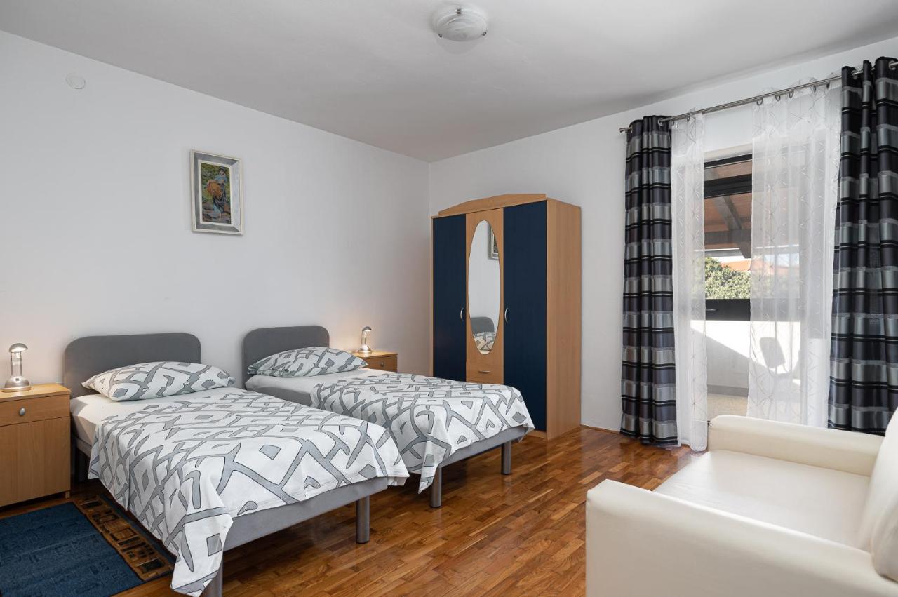 Apartamento Dvi Ulike Labinci Exterior foto