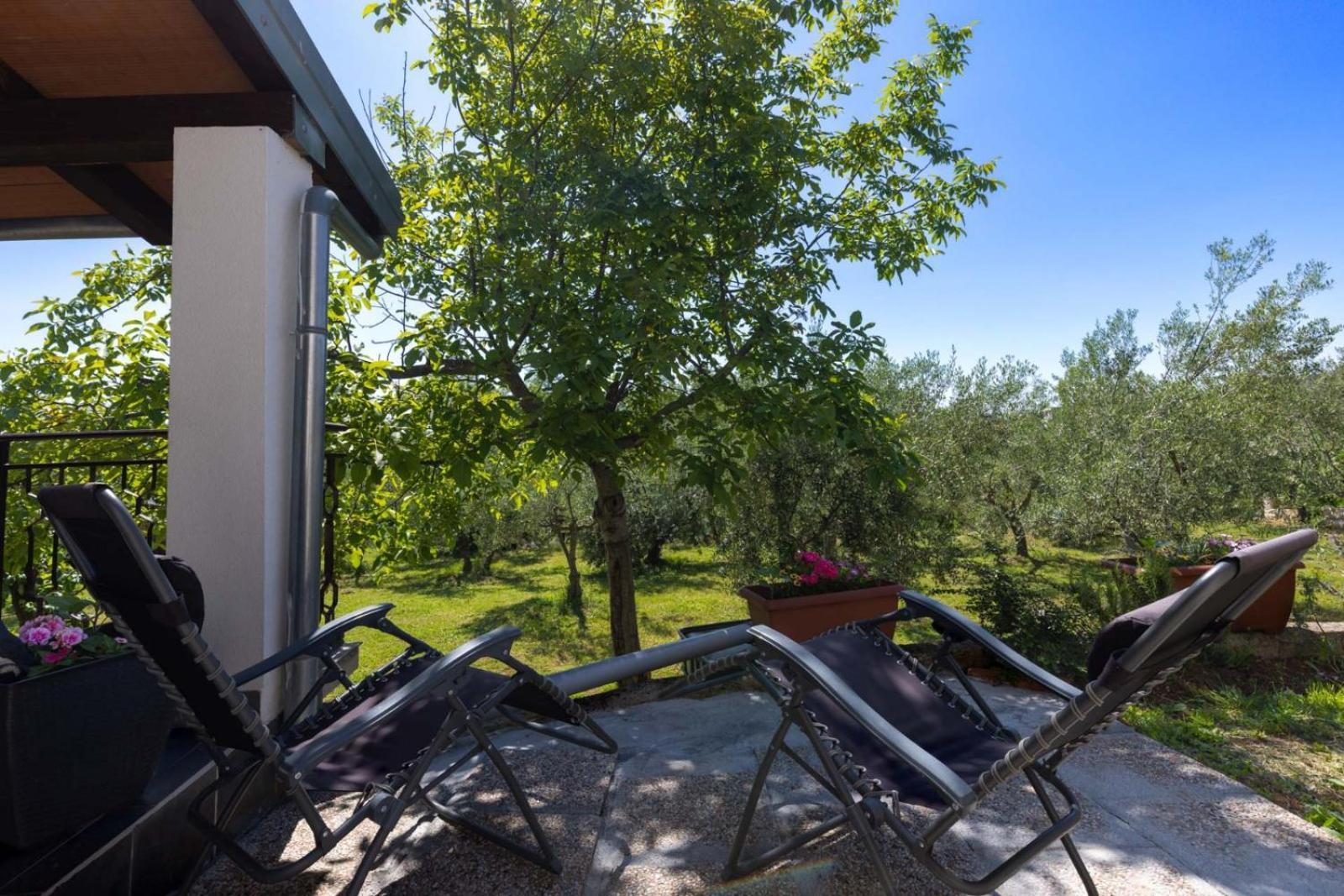Apartamento Dvi Ulike Labinci Exterior foto