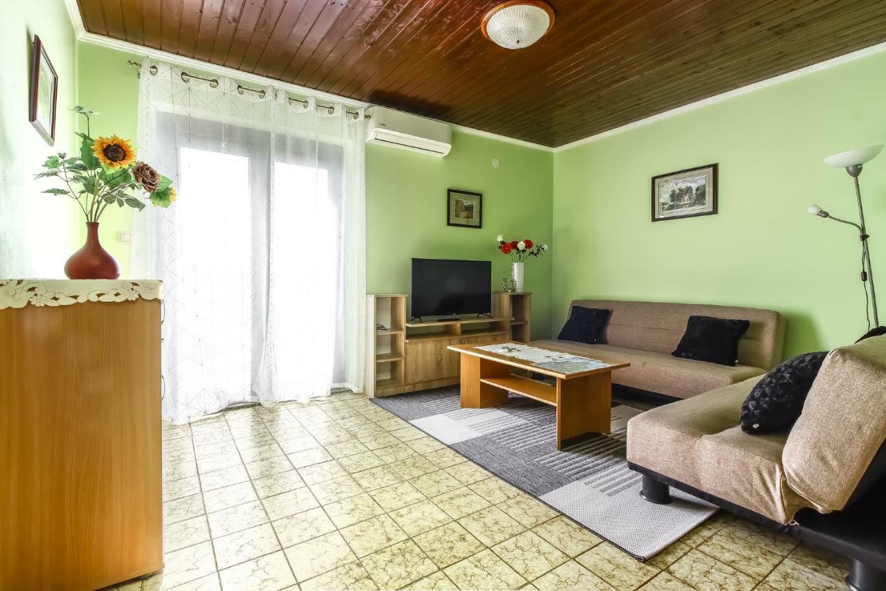 Apartamento Dvi Ulike Labinci Exterior foto